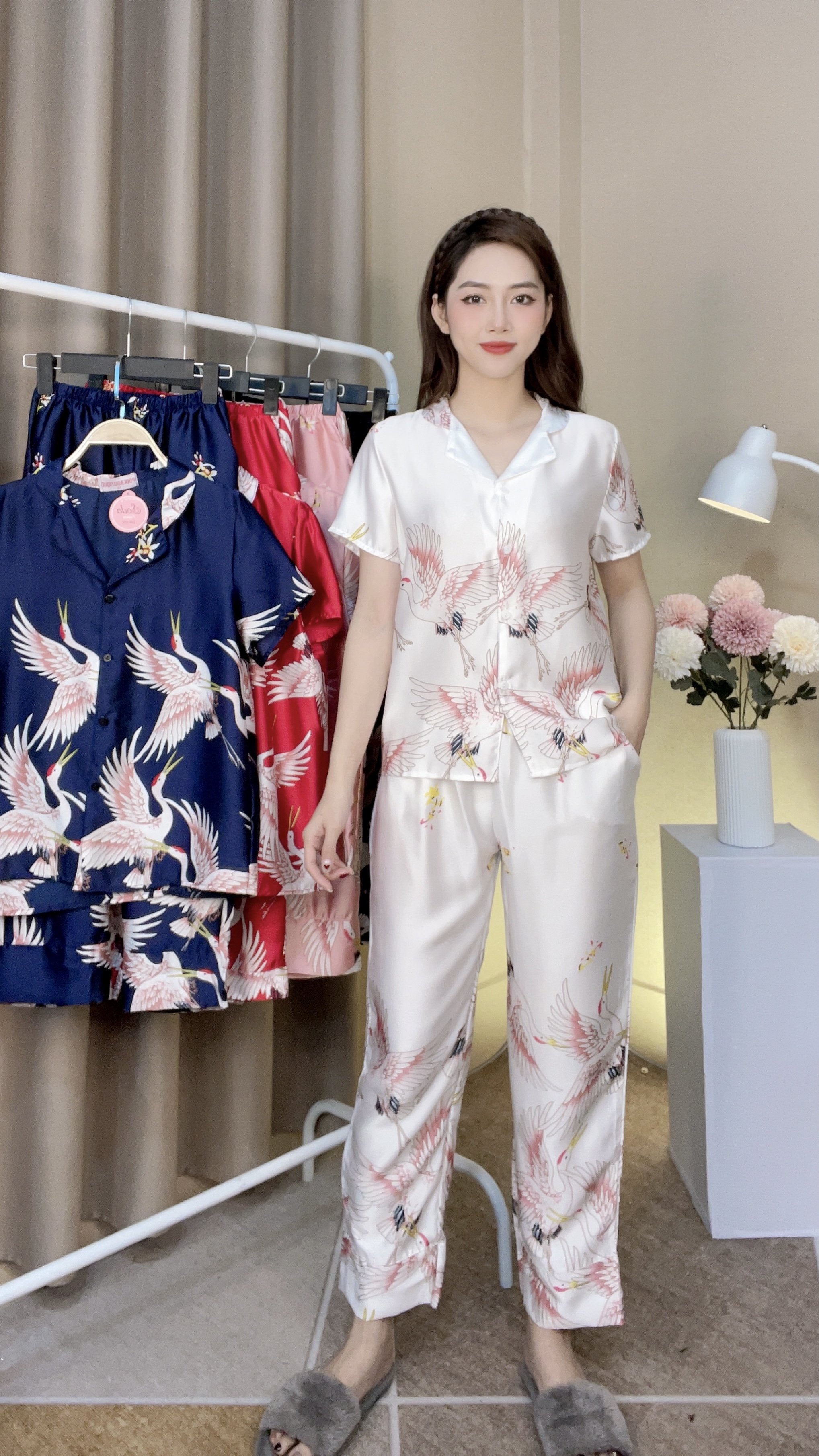 Bộ Pizama lụa Satin - 💖Bộ lụa tay cộc - quần dài họa tiết con hạc [ẢNH CHỤP THẬT]