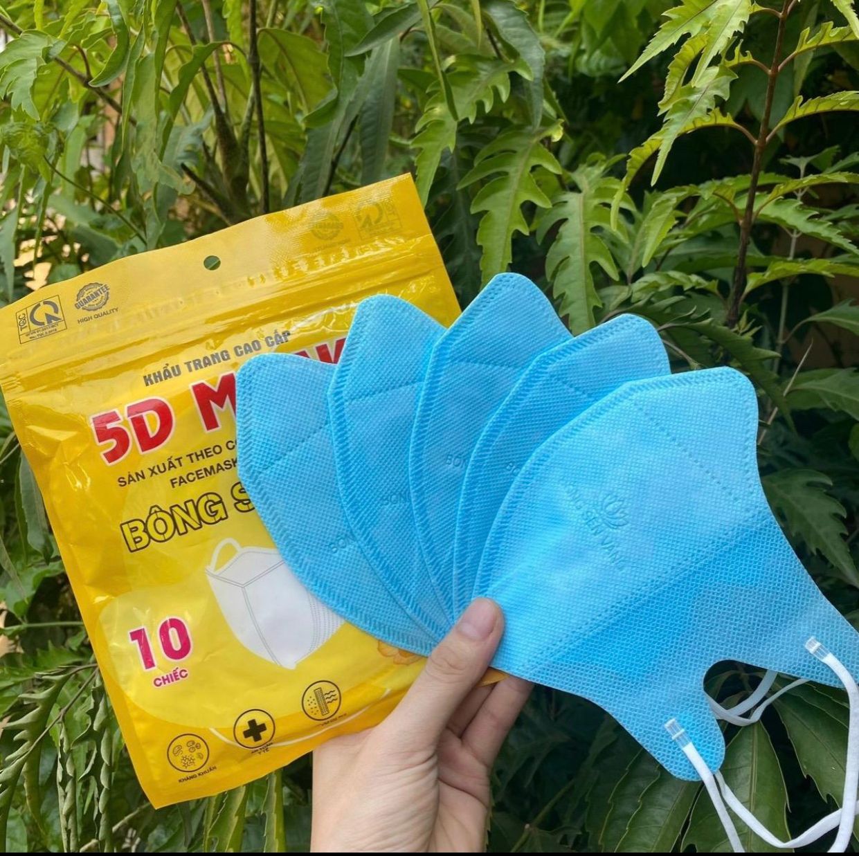 Thùng 400c Khẩu Trang 5D Bông Sen Vàng