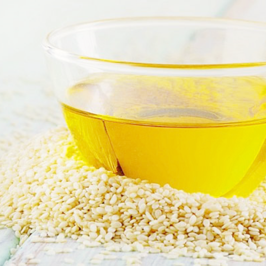 Dầu mè đậm đặc Hàn Quốc Beksul (chai 110ml)