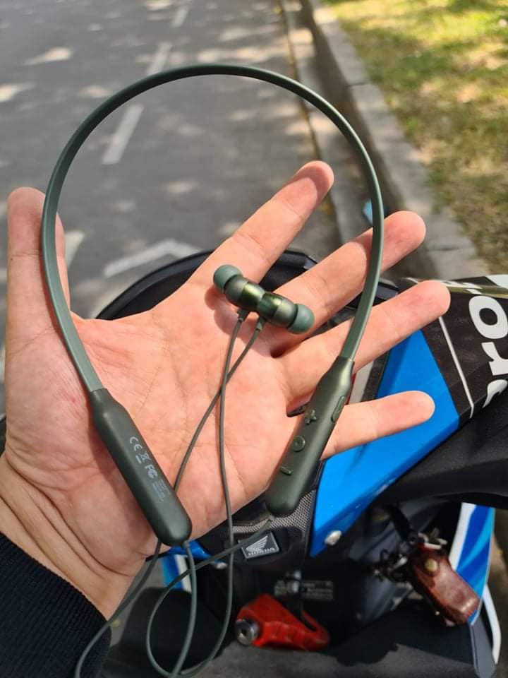 Tai nghe Bluetooth Mozard Z702