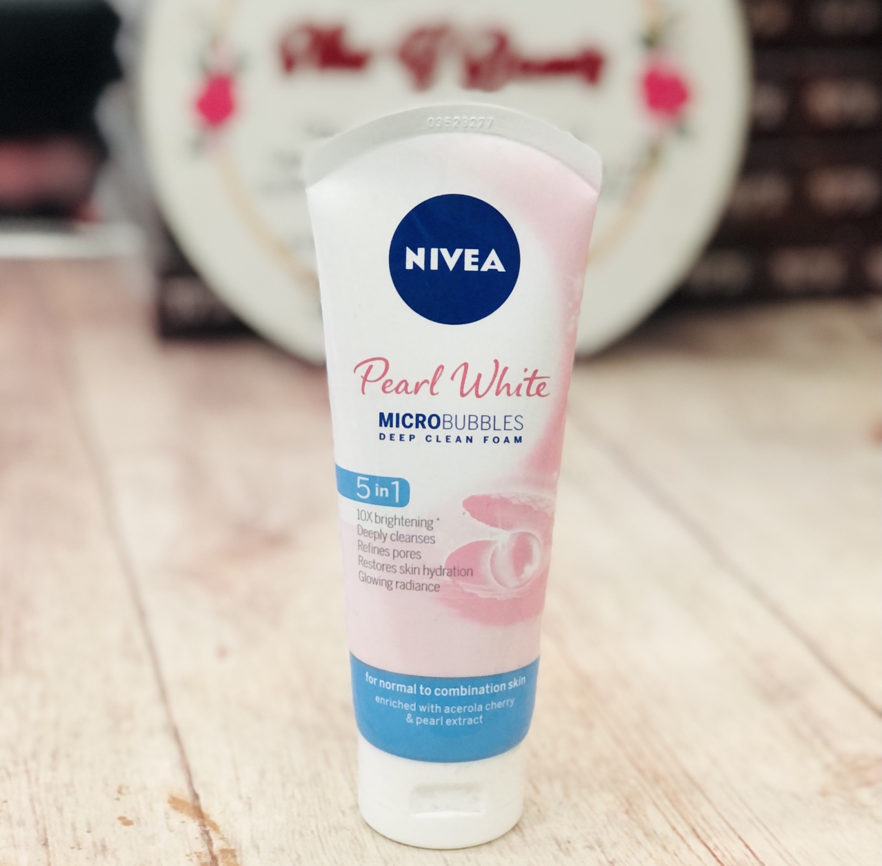 Sữa Rửa Mặt Nivea Nữ 5in1 - 100g