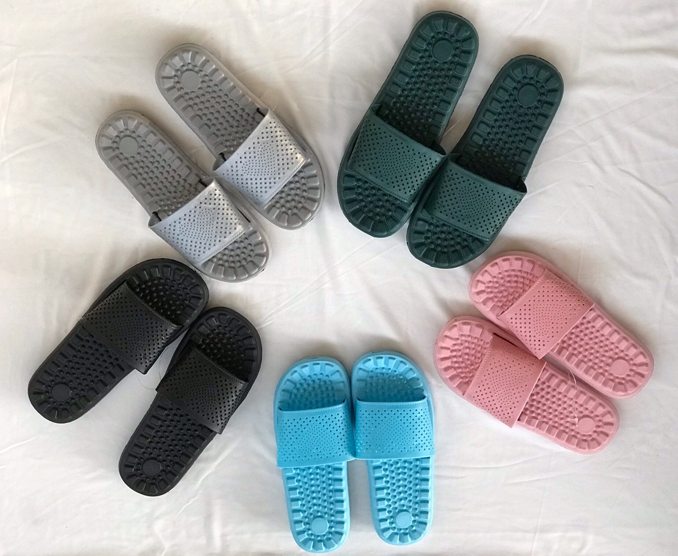 Dép nhựa dẻo đi trong nhà (form nhỏ khách nhớ nhích size ạ)