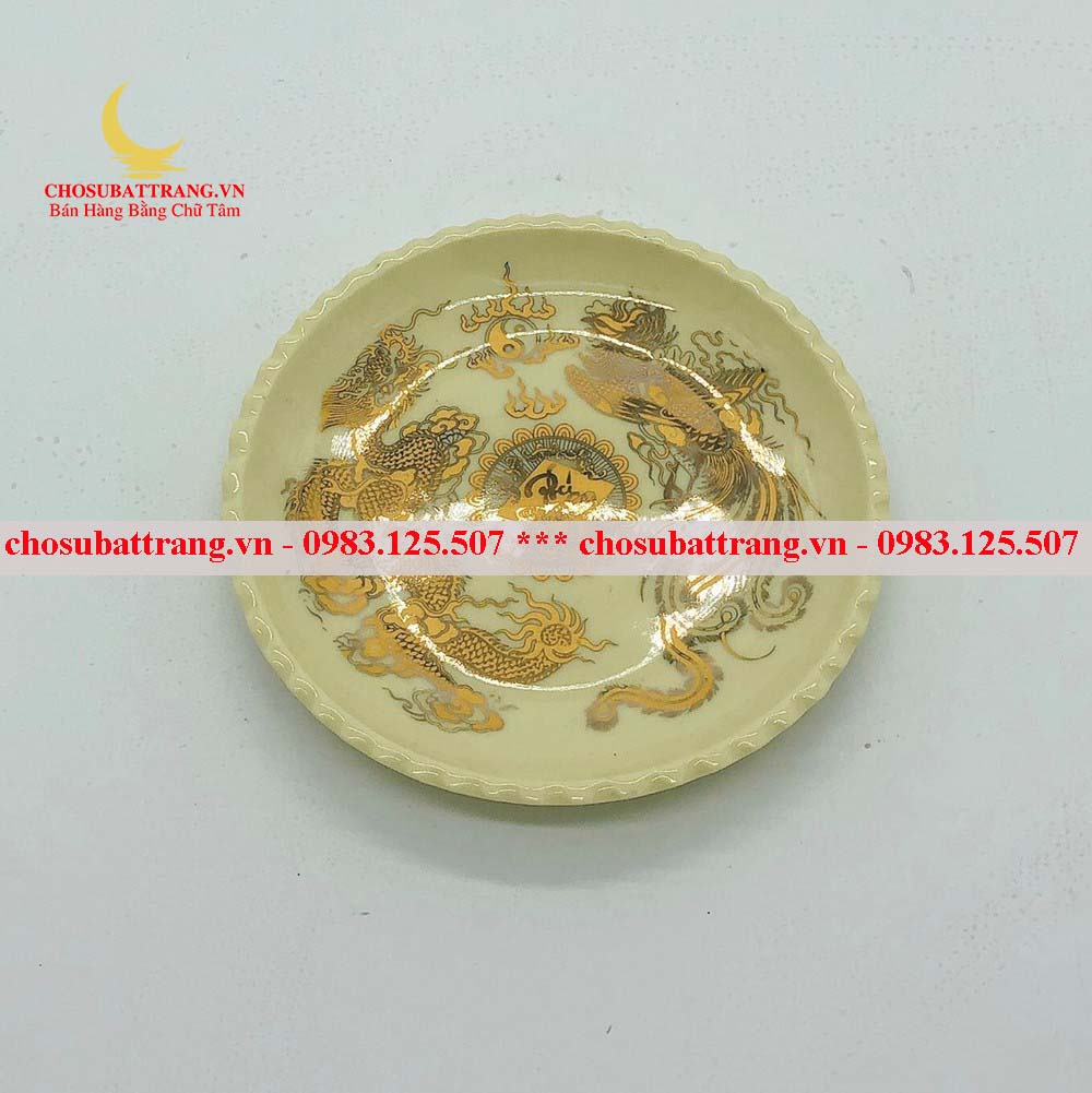 Đĩa đựng trầu cau men vàng kim