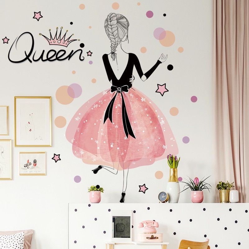 Decal dán tường cô gái váy hồng đáng yêu