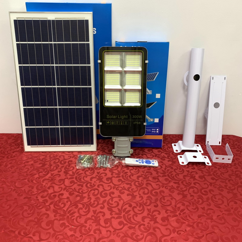 Đèn Cao Áp Năng Lượng Mặt Trời 300W Mẫu Mới IP68 Chống Nước