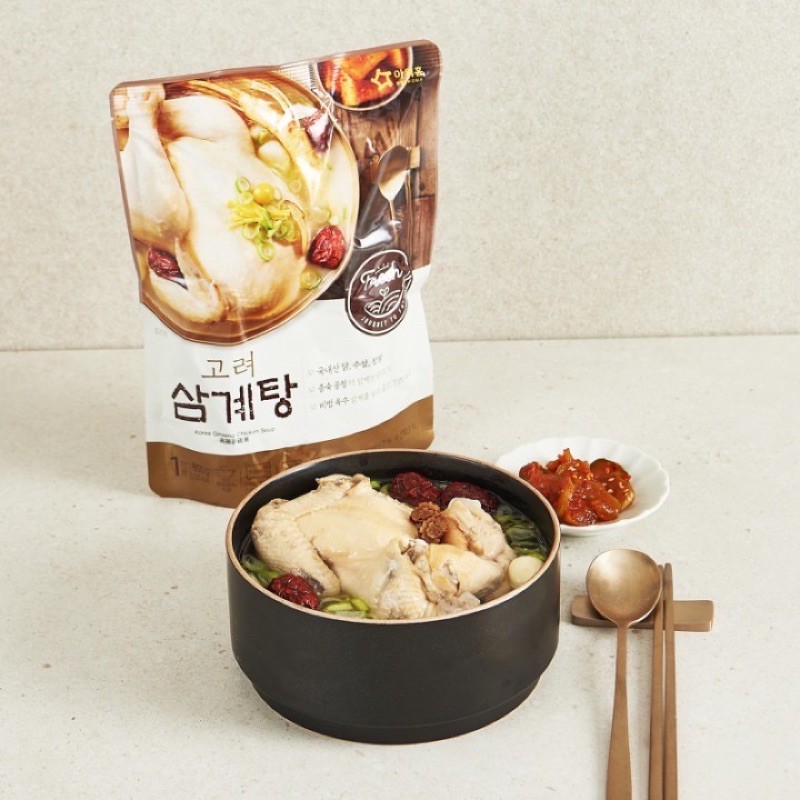 Gà hầm sâm ăn liền Hàn Quốc Ourhome (800g)