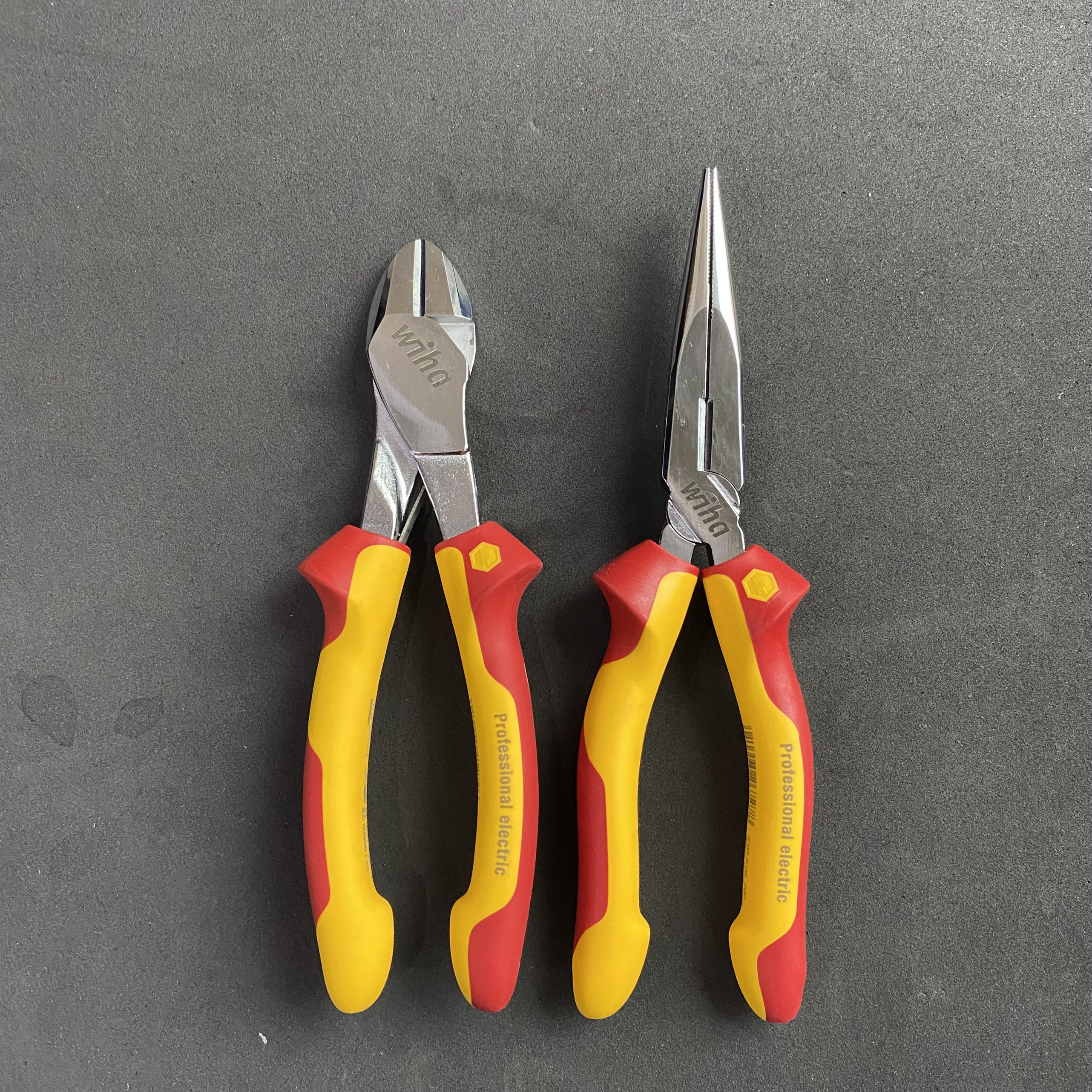Bộ 2 kìm wiha cách điện 1000v 41279 & 26727