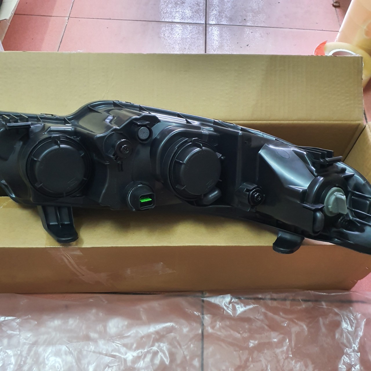 Đèn pha Kia CERATO 2010-2012