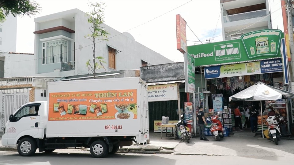 COMBO ( 25 GÓI) Hạt bí rang tay Thiên Lan (40g)