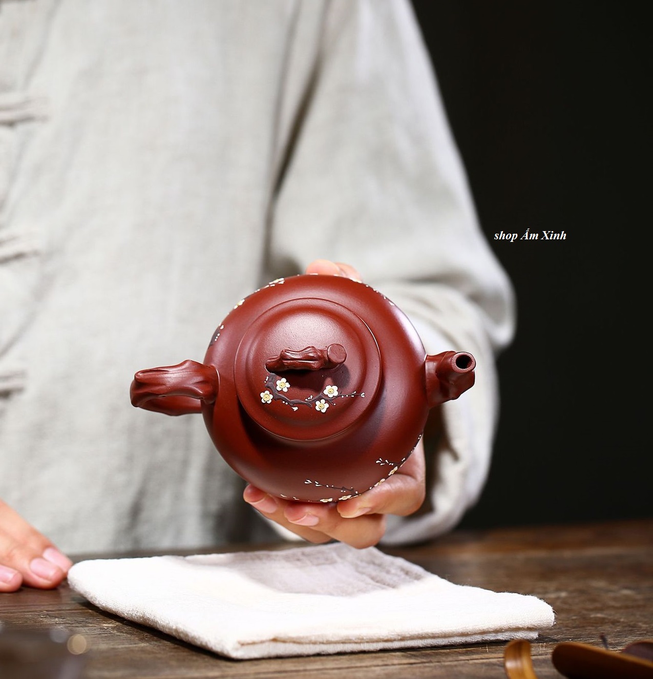 Ấm Tử Sa Nghi Hưng Báo Xuân