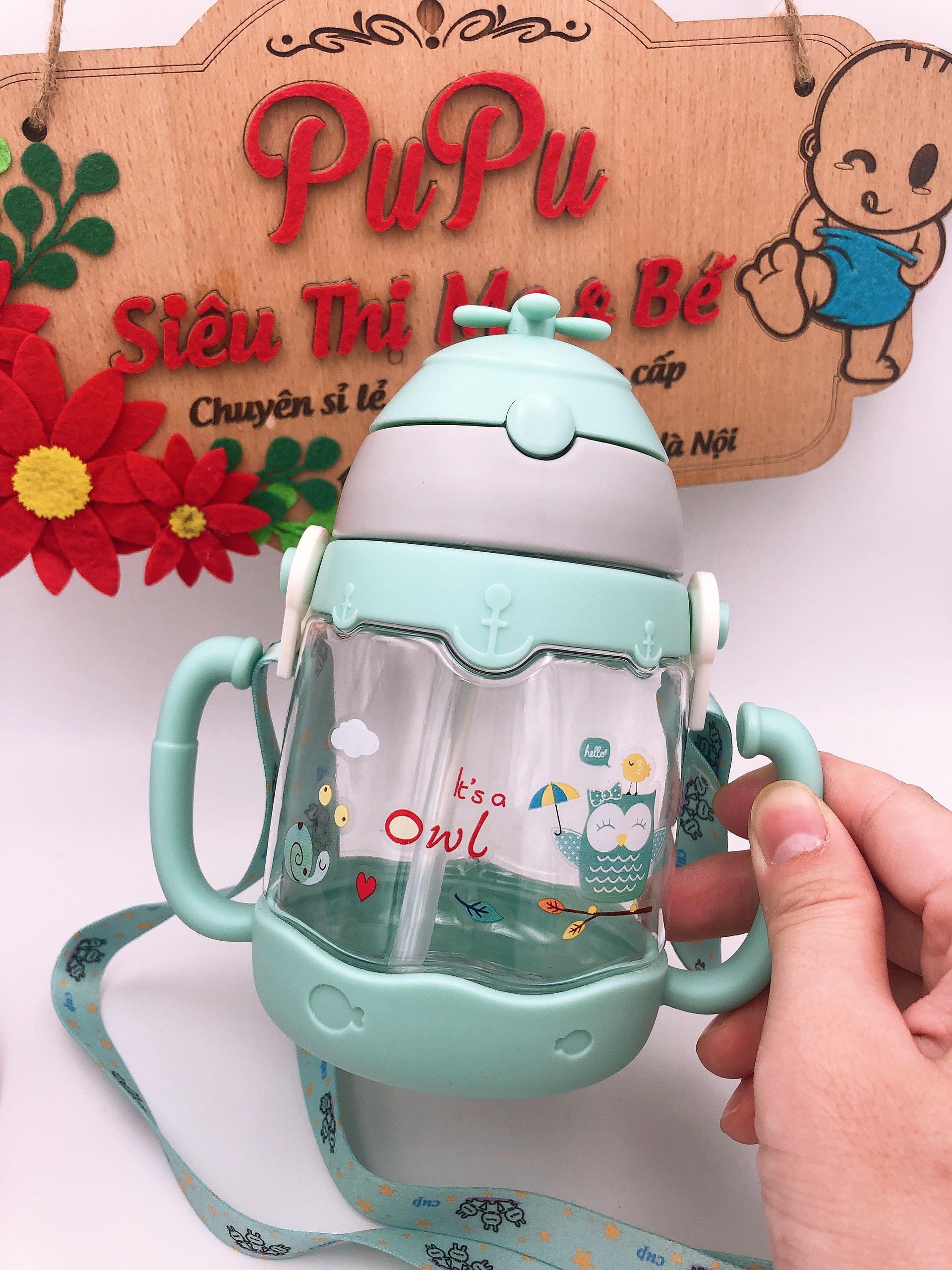 Bình Tập Uống Nước Có Dây Đeo Cho Bé