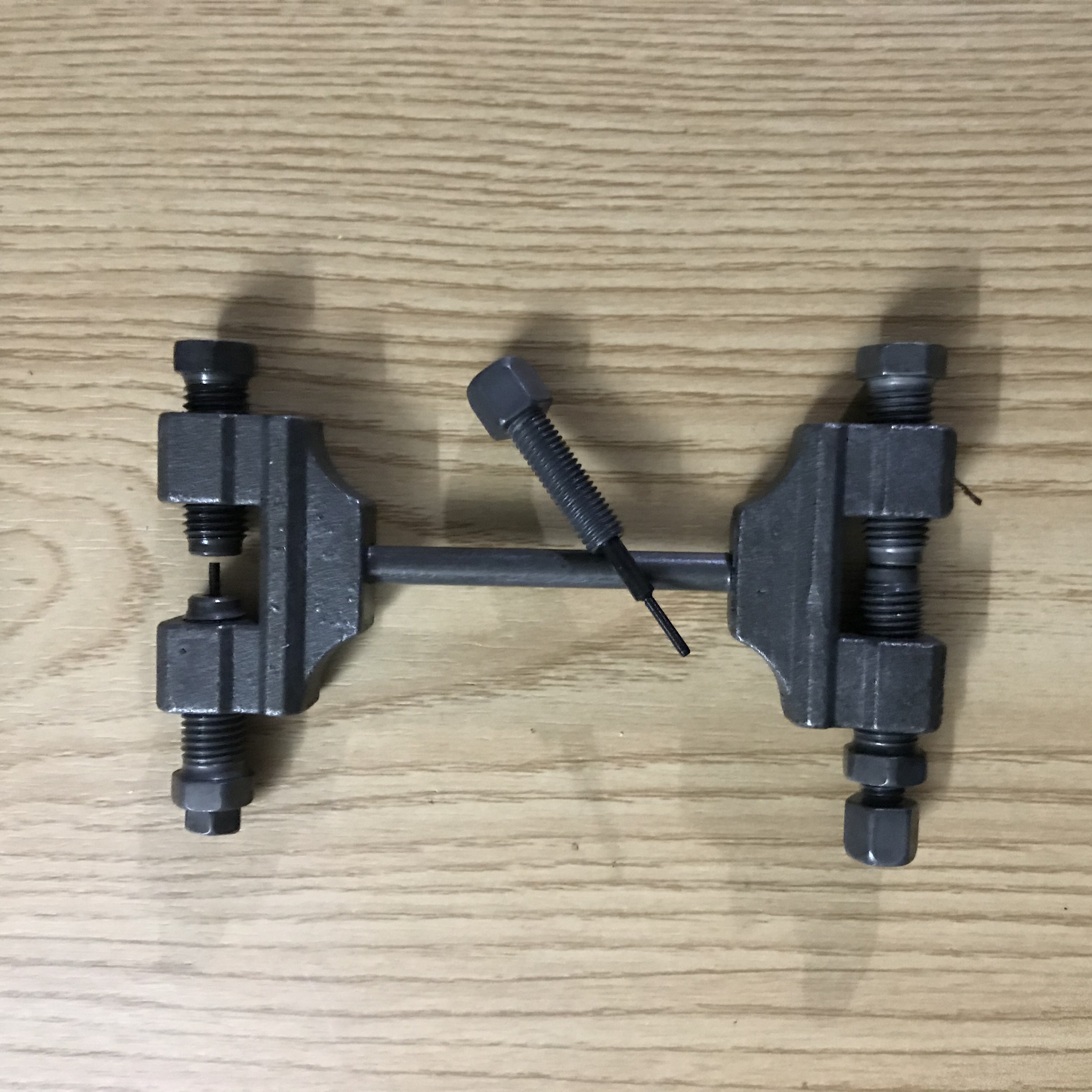 Vam Đột Xích Cam CENTURY