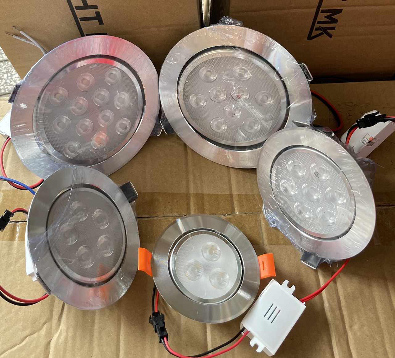 Đèn LED Âm Trần Mắt Ếch Hạt 9W