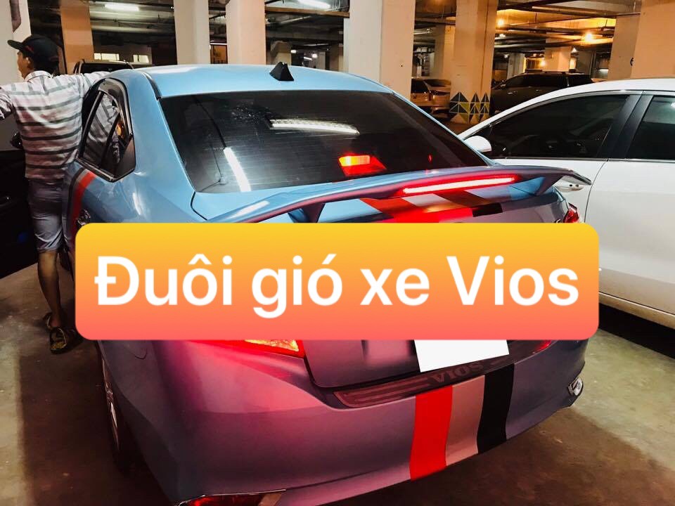 Đuôi gió thể thao Toyota Vios có Đèn - Mộc