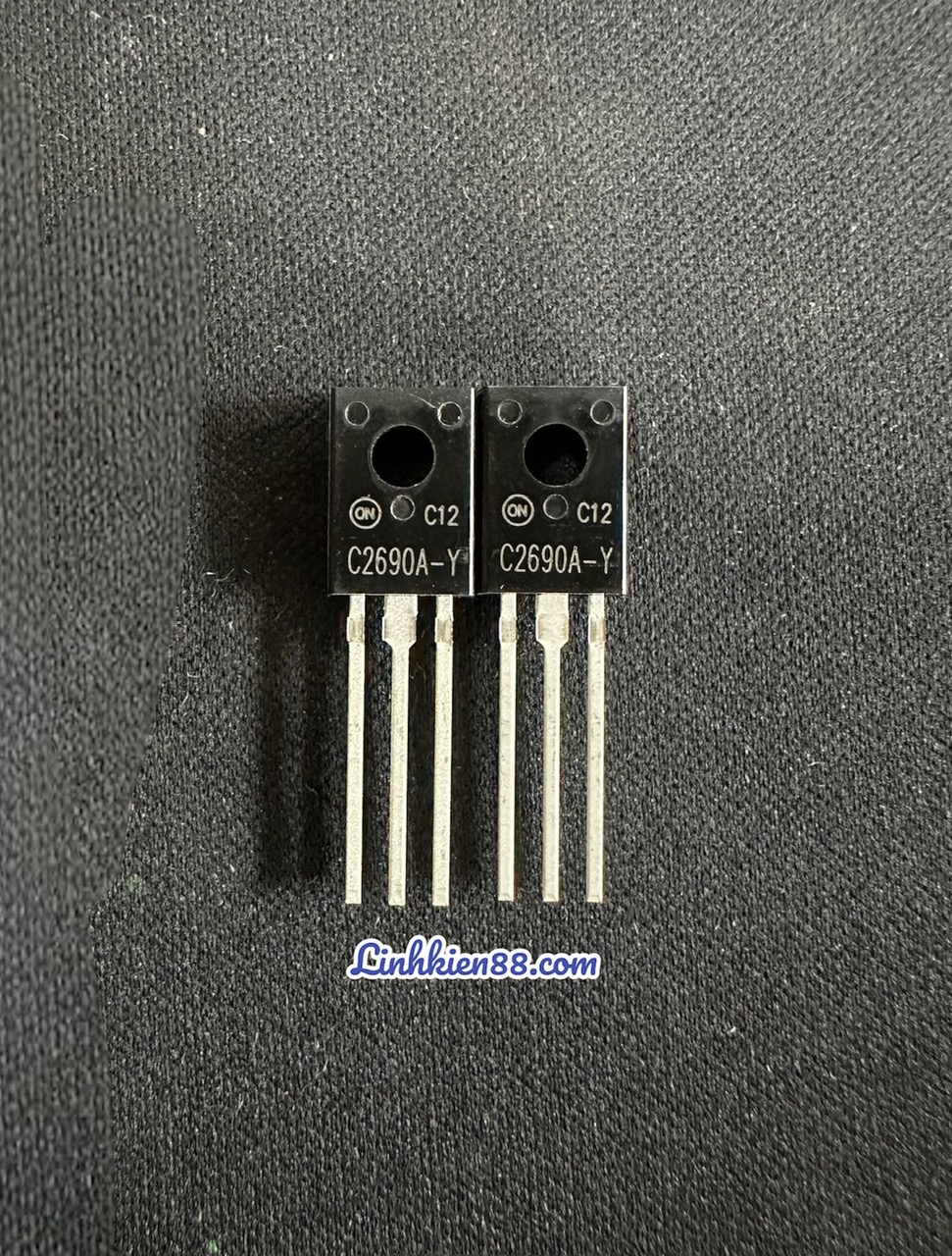 Transistor c2690 npn 2sc2690 2690 cắm to-126