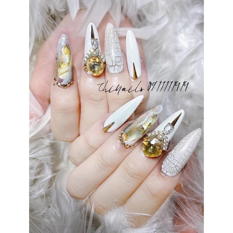 Sơn nứt bán lẻ đen trắng