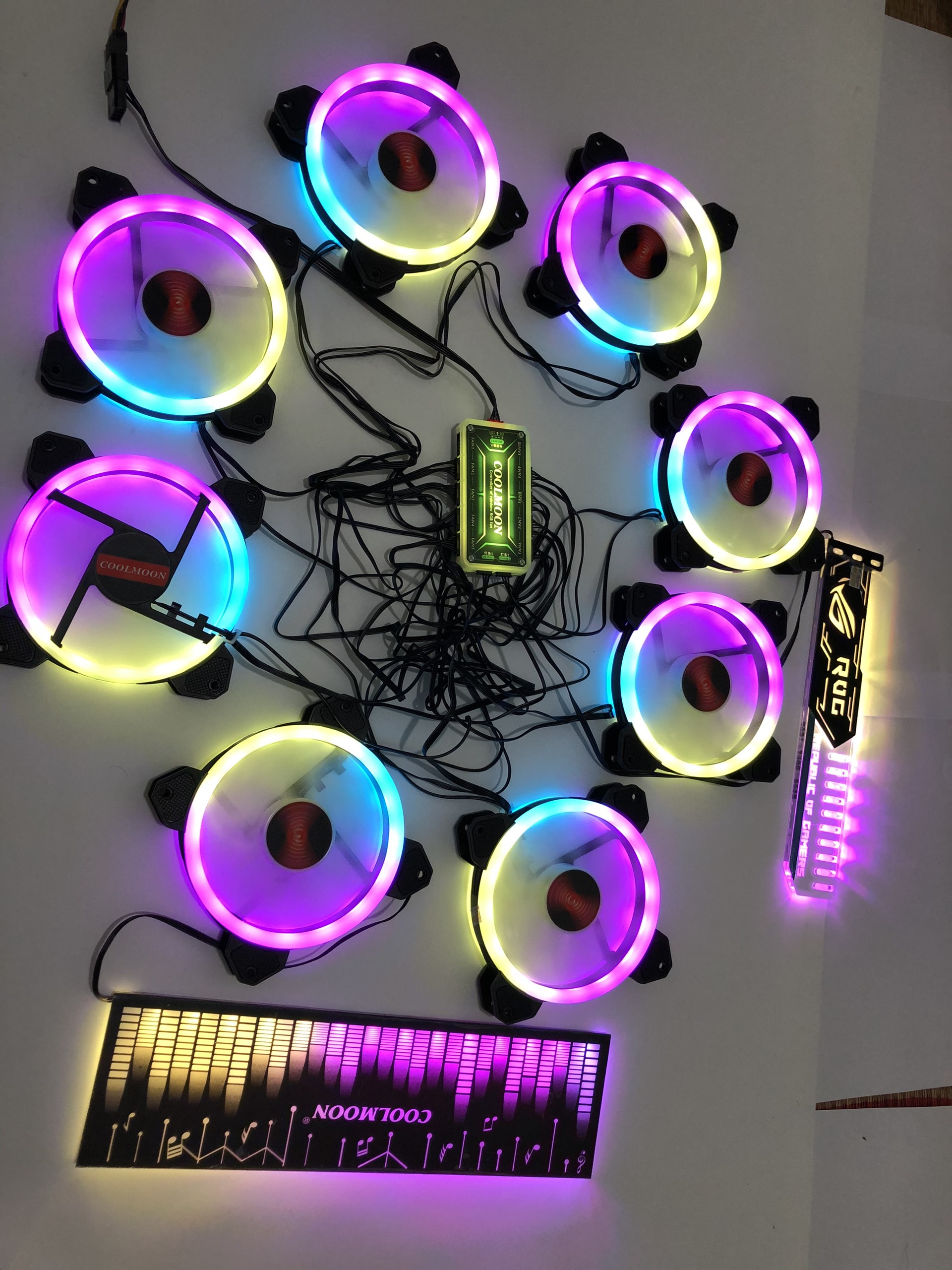 Combo 3 Fan Case Coolmoon v2 Led RGB -Kèm Bộ Hub Và Remote