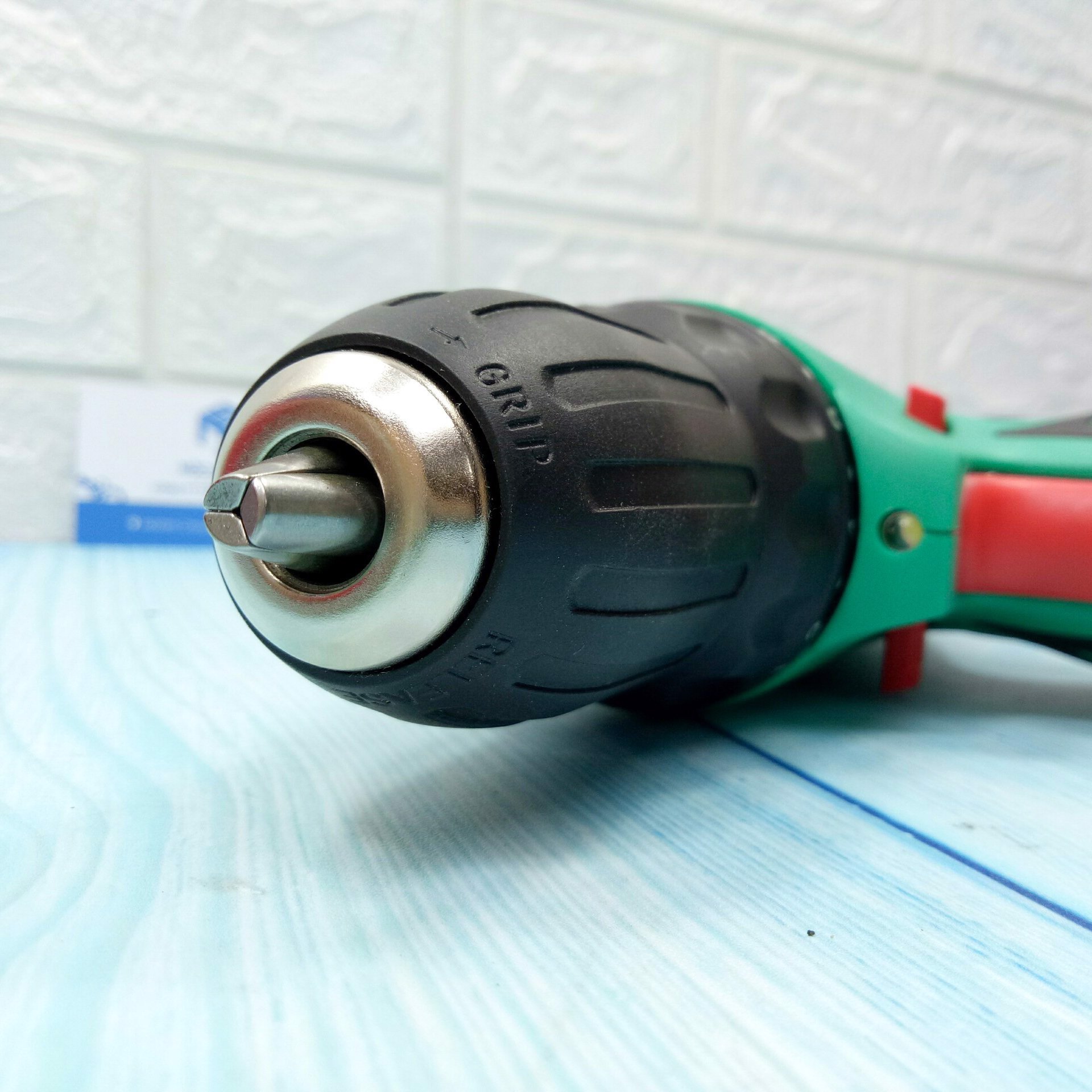 Thân máy khoan DCA dùng pin 12V ADJZ10-10Z