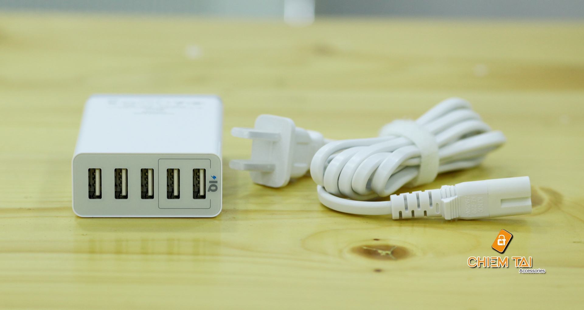cu sạc anker  powerpoint lite 5 Cổng USB