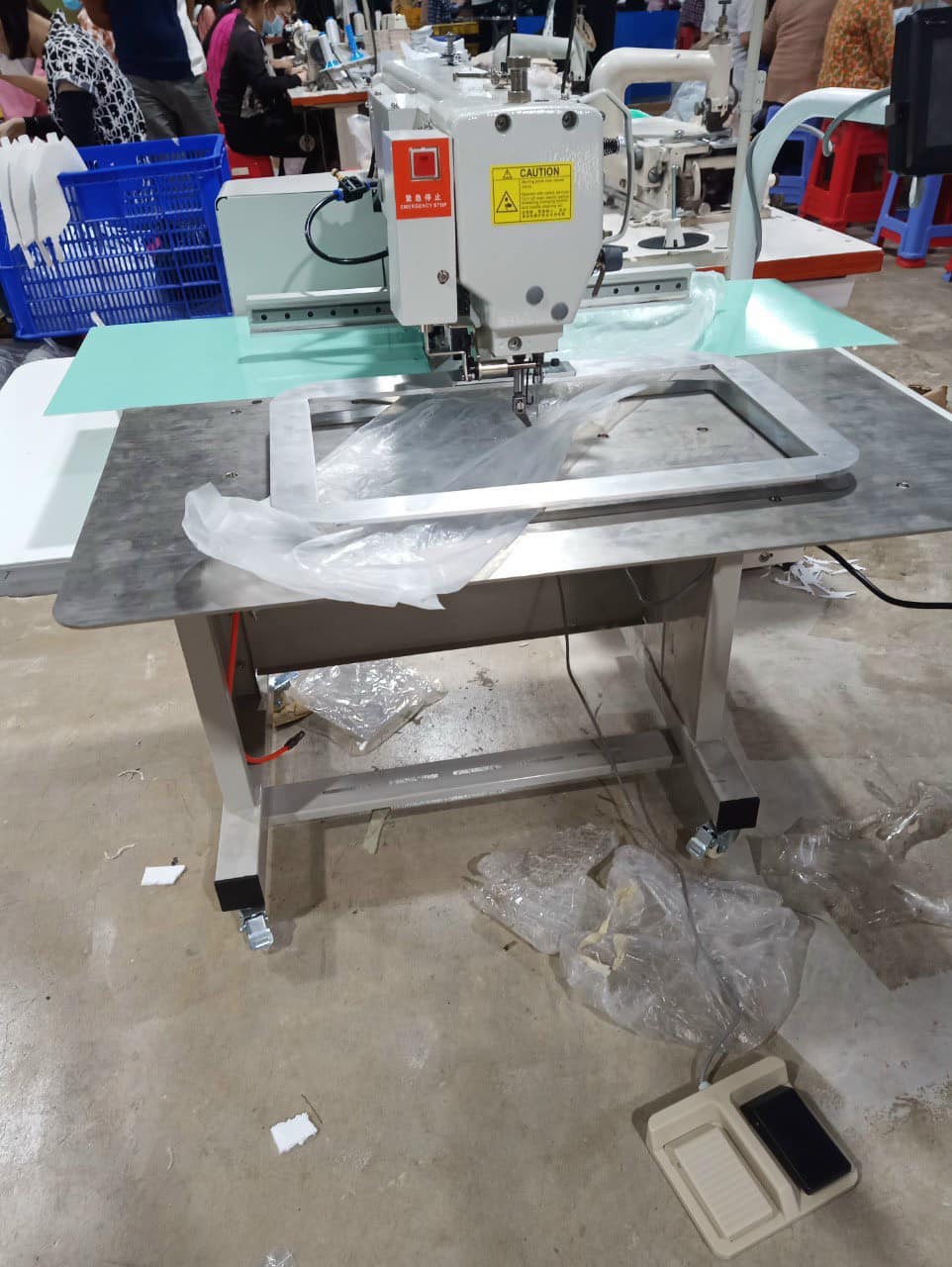 Thuyền Suốt Máy May Lập Trình Công Nghiệp.