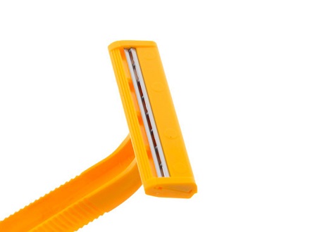 dao cạo râu Gillette Super Thin II/ BLUE II X 6 cái