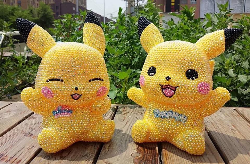 gấu đính đá hello kitty, thỏ, pokemon