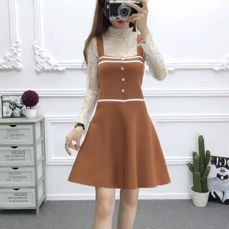 Đầm len yếm