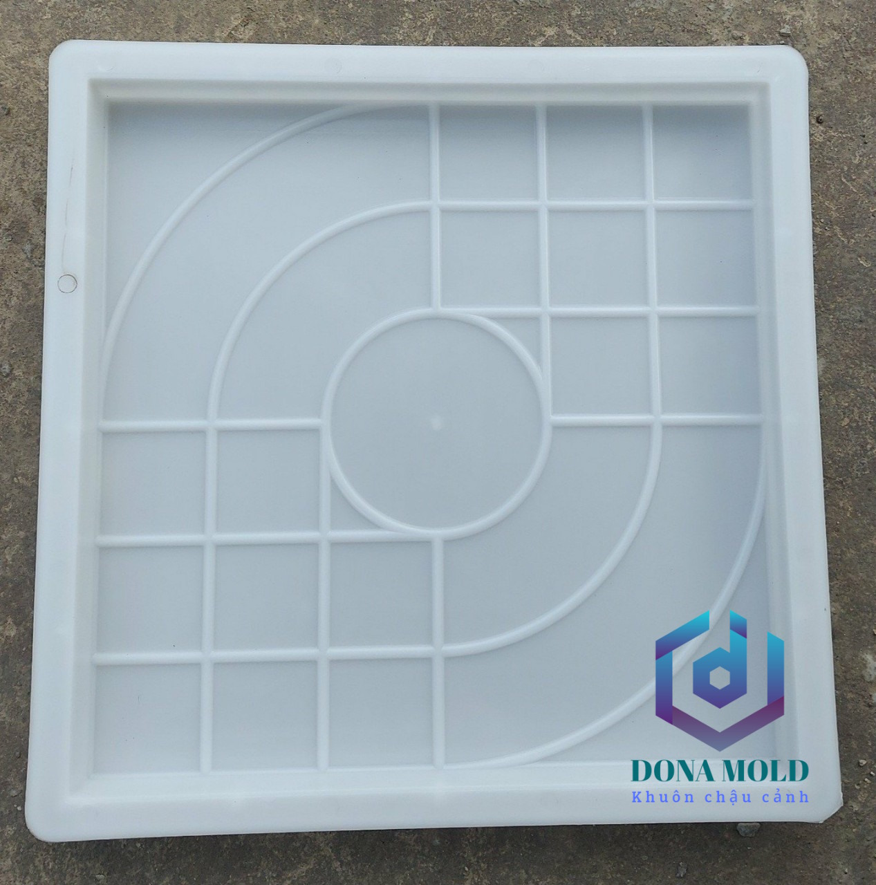 Khuôn đổ gạch lát sân vườn 40 x 40 cm mâu khuôn MN05