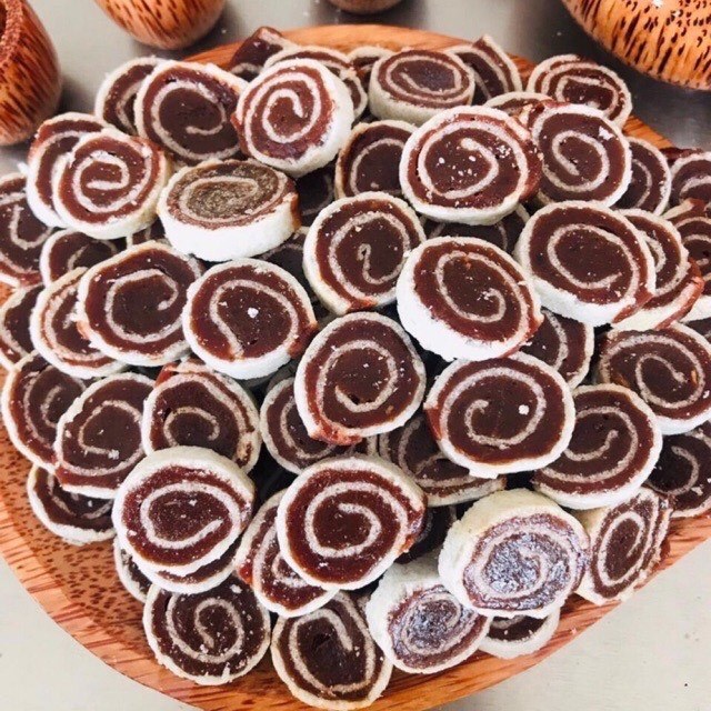 500gr kẹo chuối tươi cuộn bánh tráng bến tre ăn là nghiền
