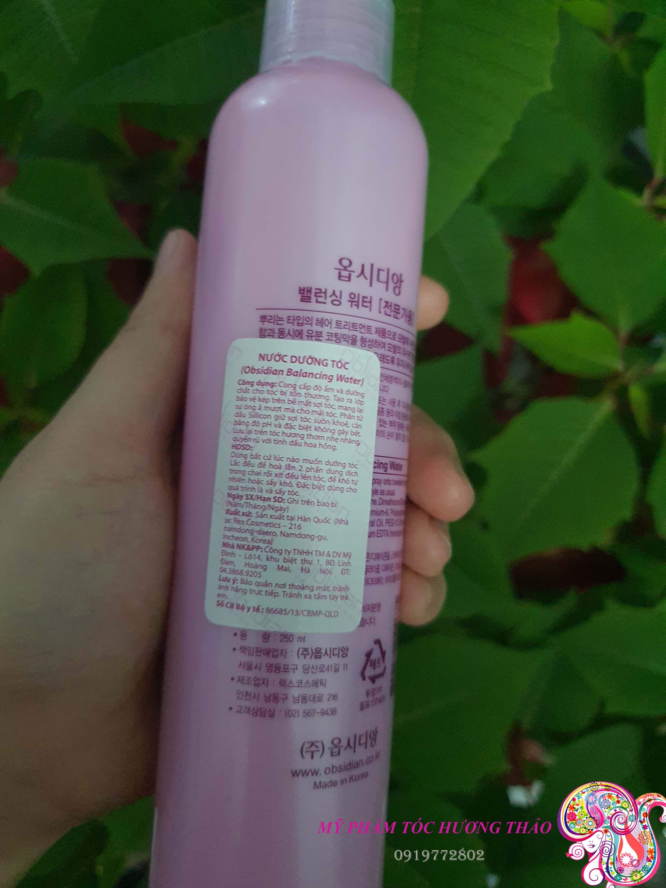 NƯỚC XỊT DƯỠNG TÓC HOA HỒNG OBSIDIAN 250ML
