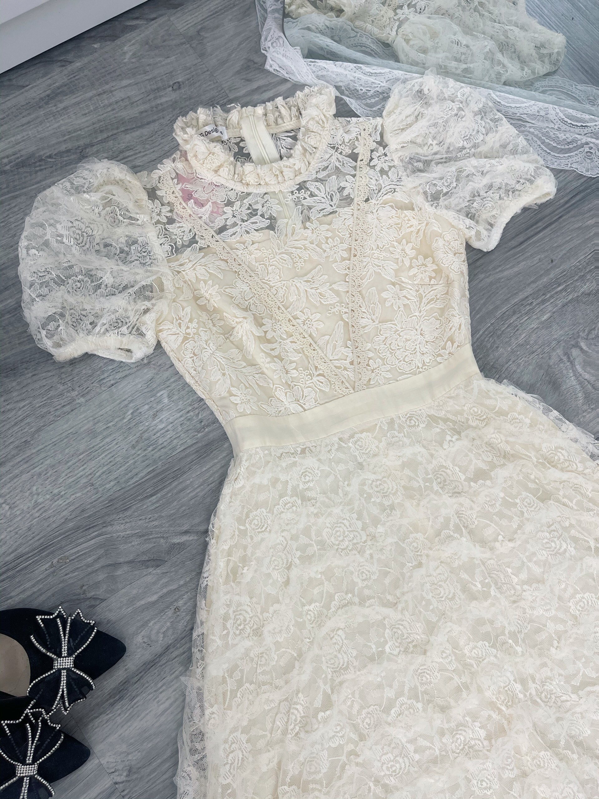 Váy ren công chúa xòe bồng màu kem - XU XU SHOP - Đầm nữ đi ăn cưới, dự tiệc siêu xinh, có lót trong không lộ - ẢNH THẬT