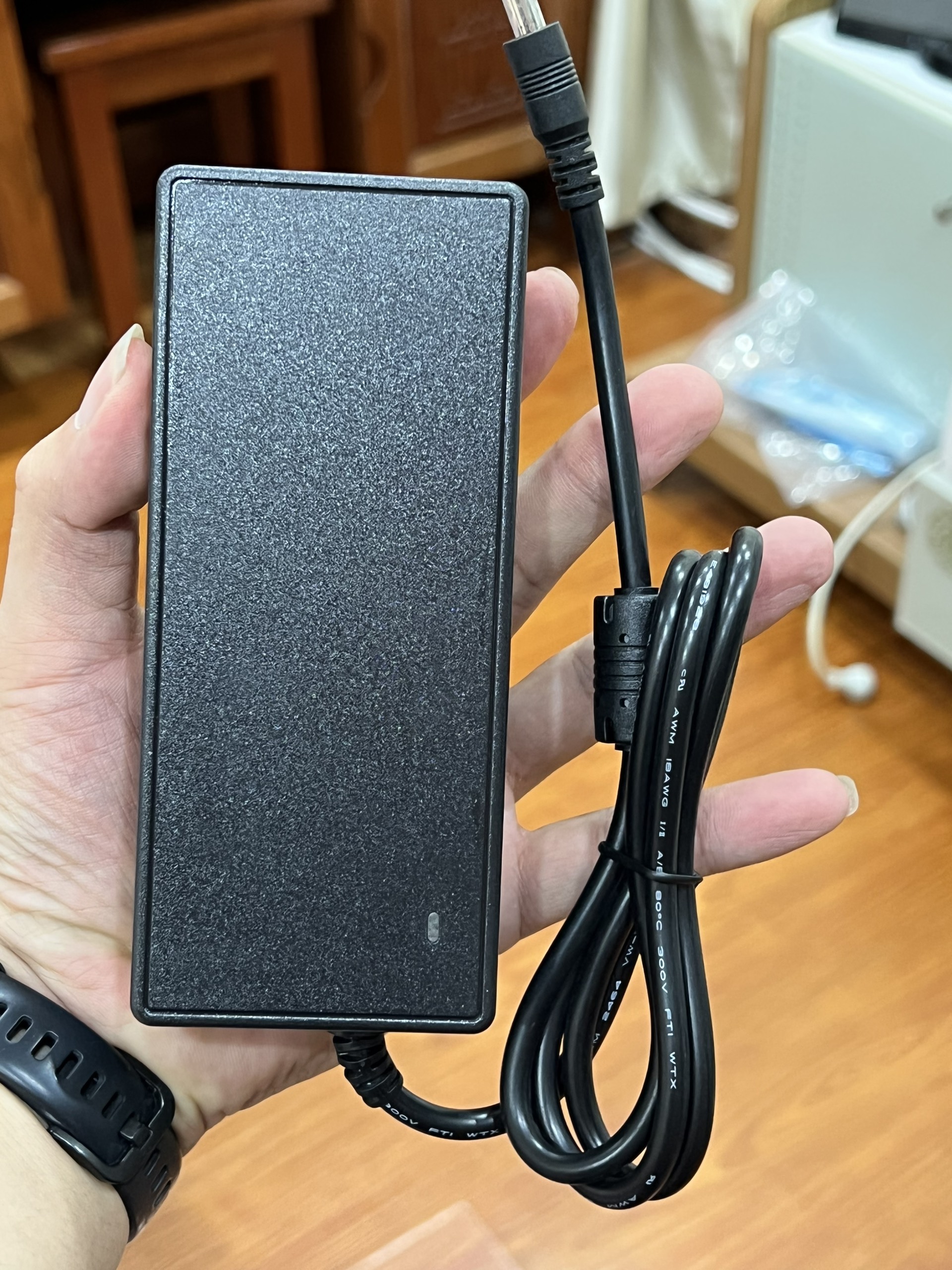 Nguồn Adapter 12v 10a 120w