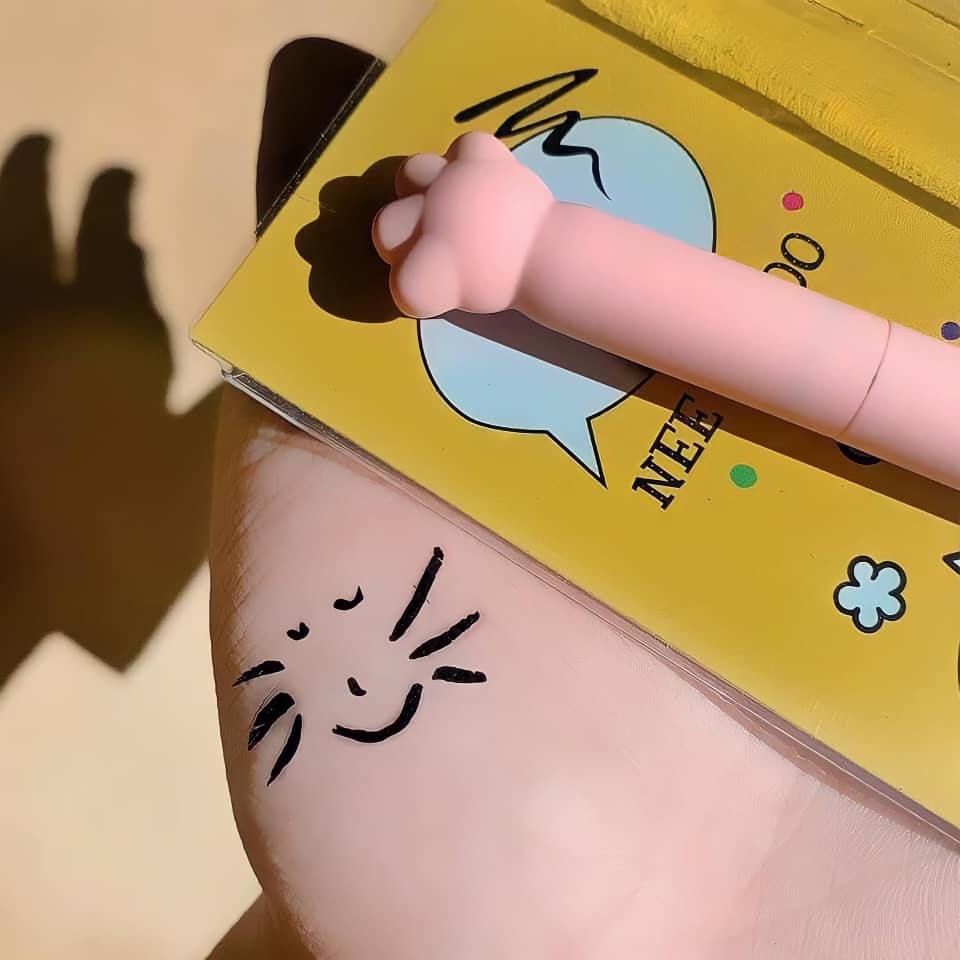 Bút Kẻ Mắt Chân Mèo Cute Suake