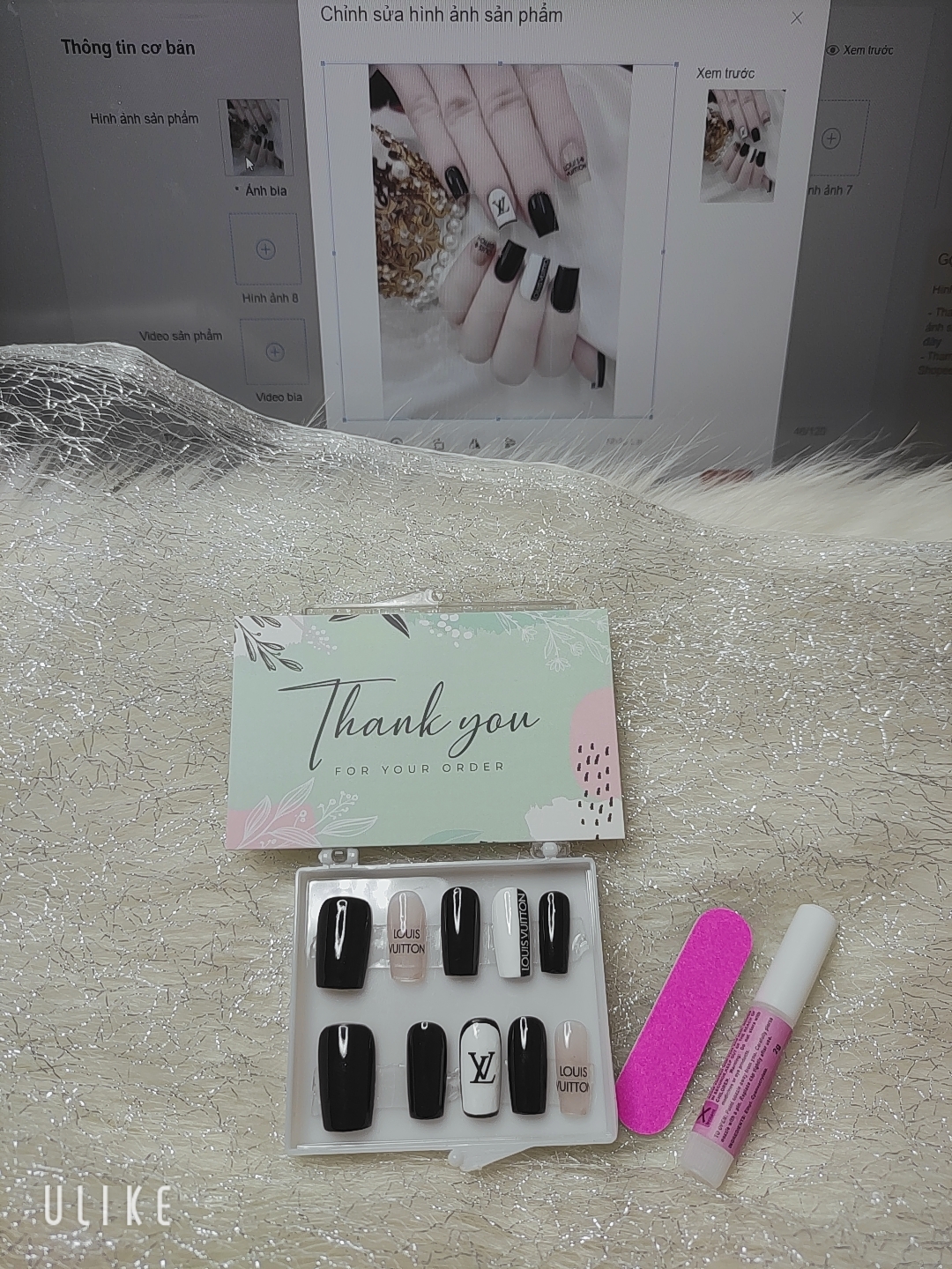 Nail Box tự thiết kế thương hiệu eo vì