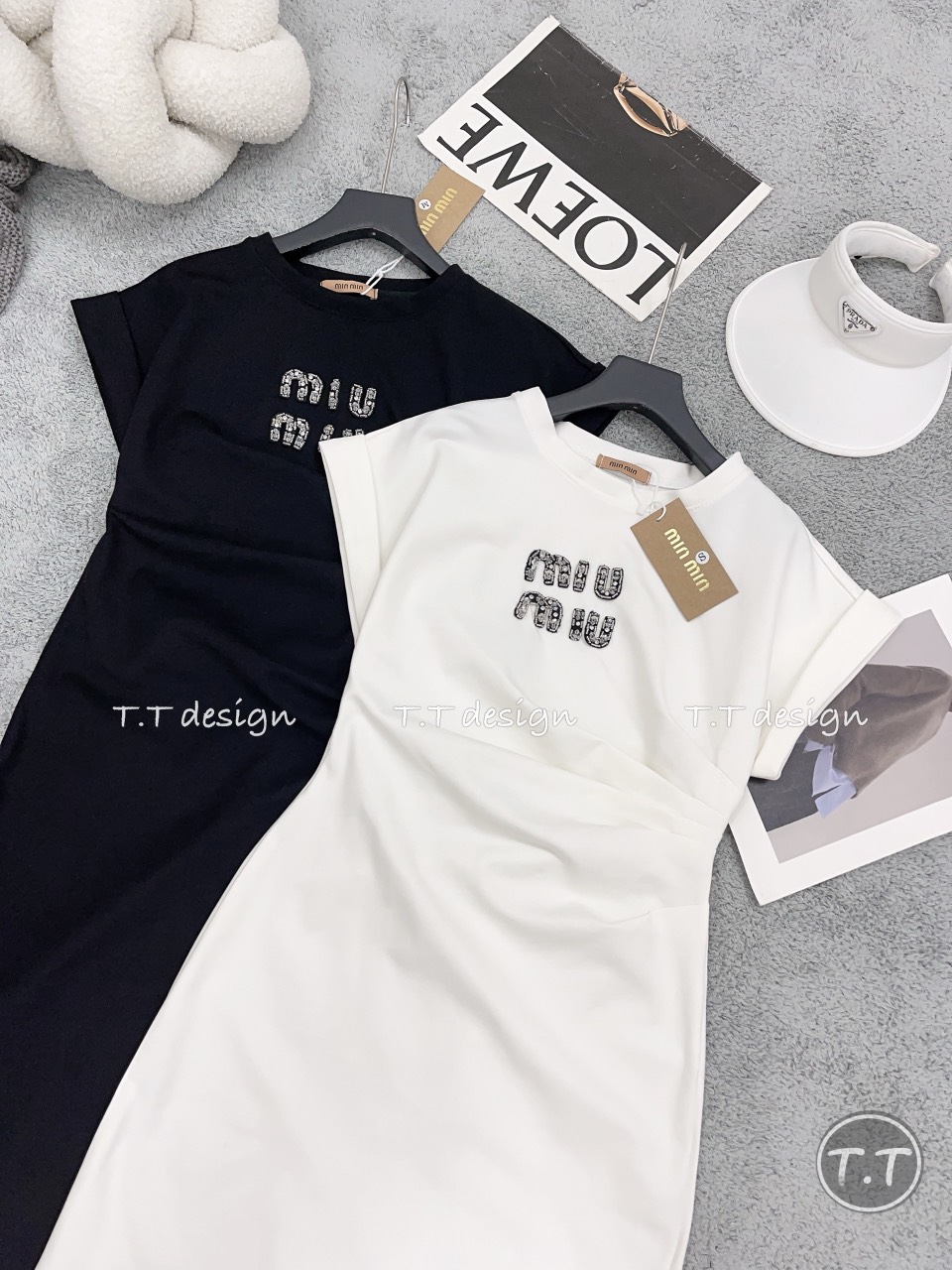 Váy dúm eo đính đá chữ miumiu