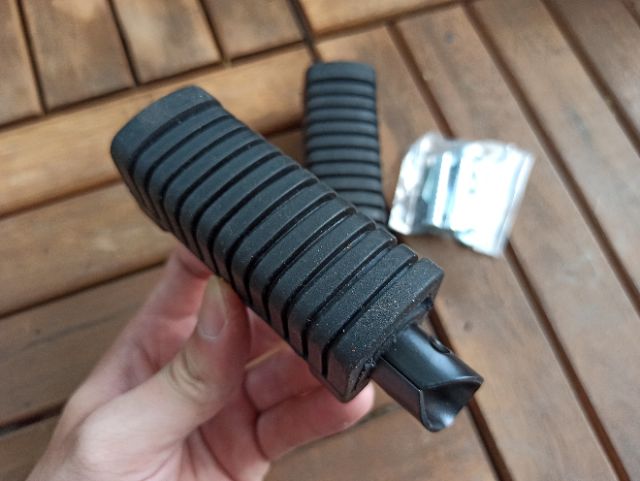 Gác chân sau xe wave alpha