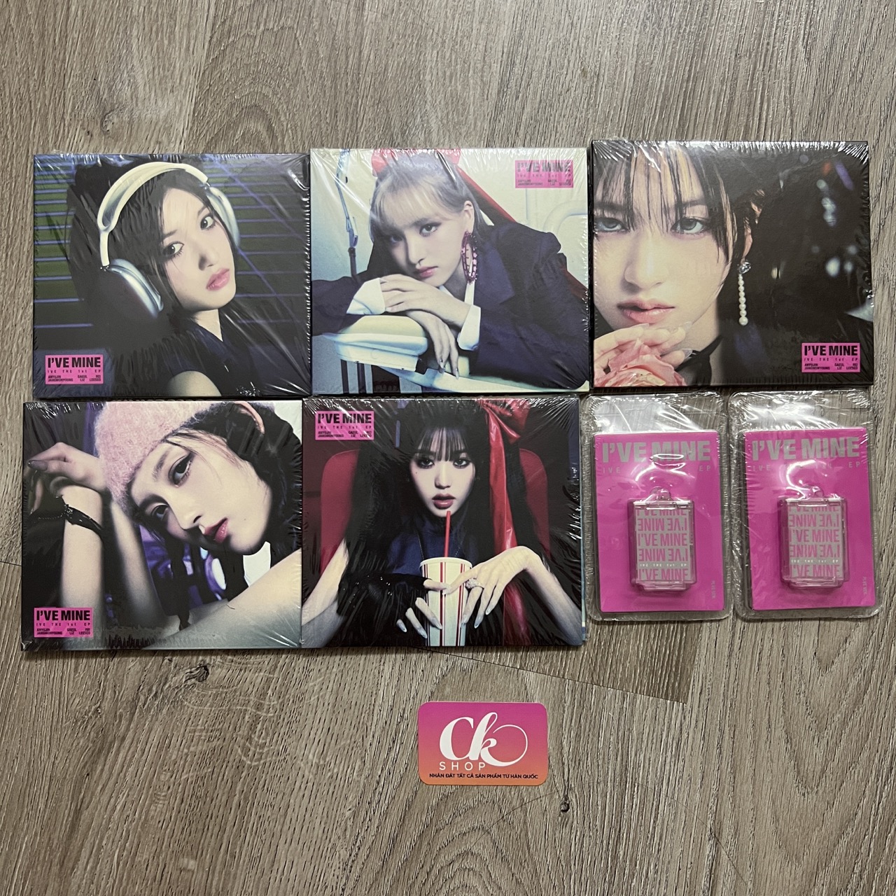 Bộ album ảnh IVE I’VE MINE có sẵn