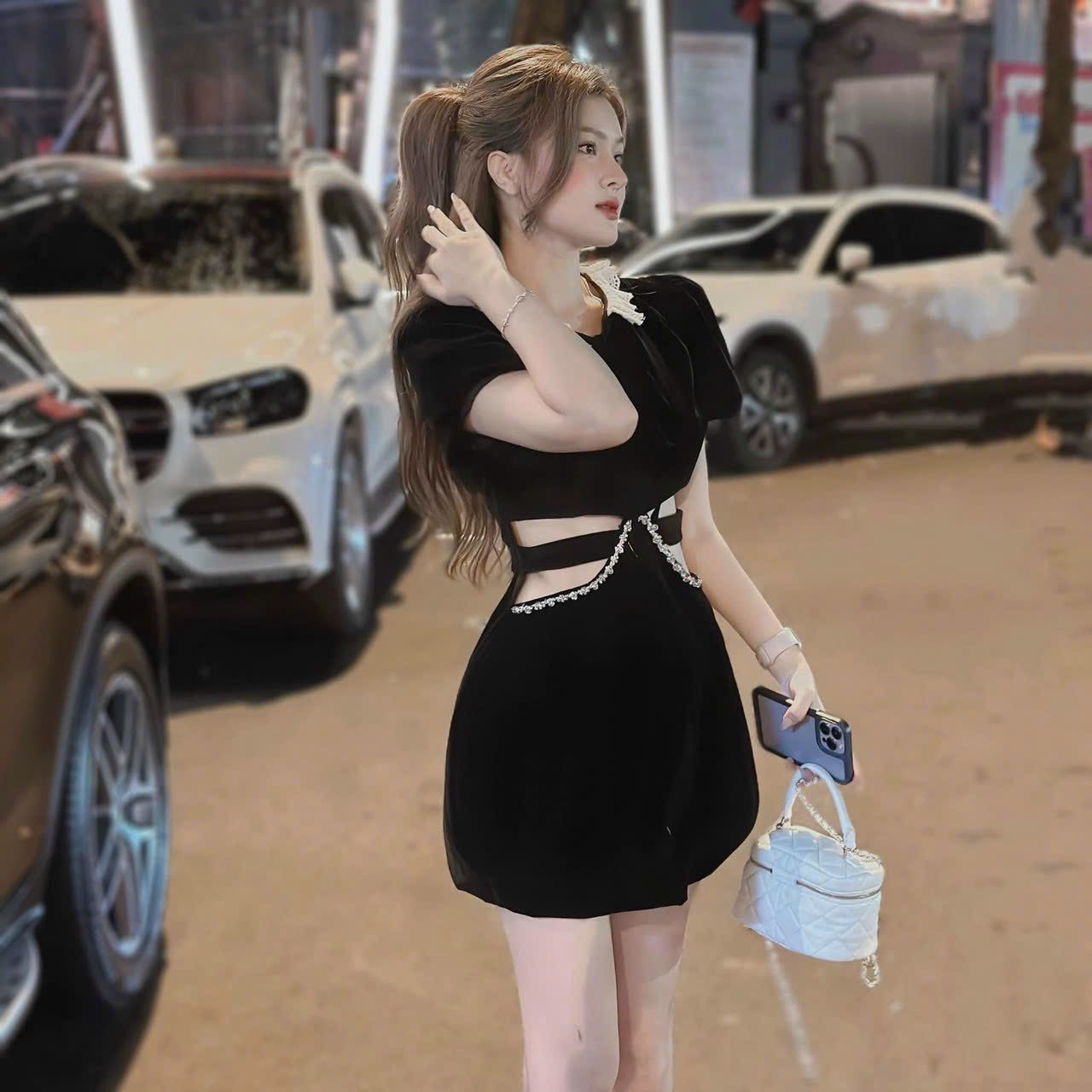 Đầm  nhung bèo cổ dây đá eo