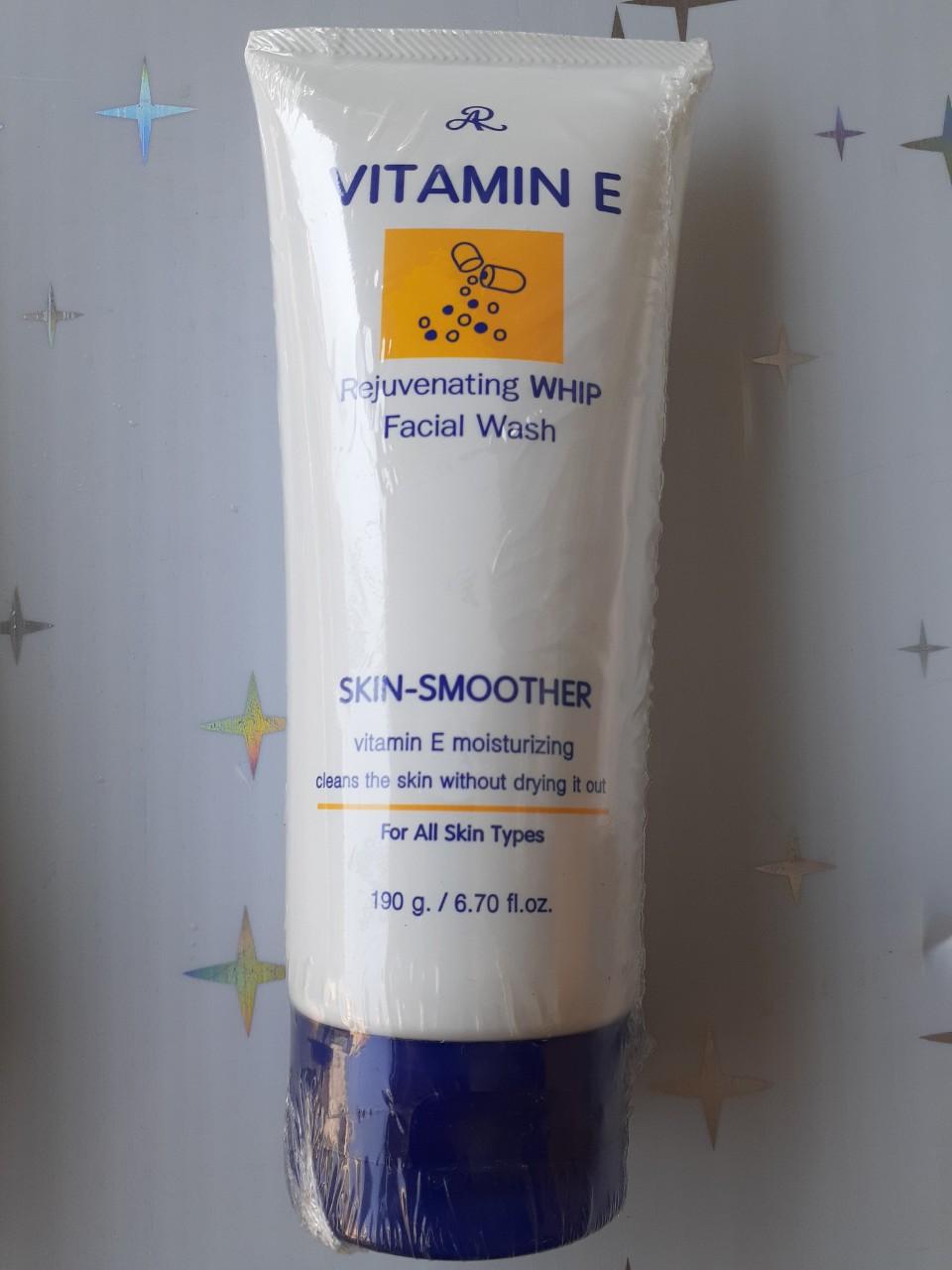 [HCM]Sữa rửa mặt  Vitamin E 190g Thái Lan