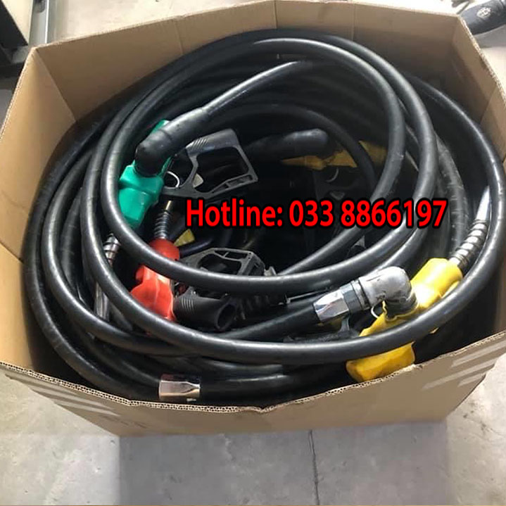 Cò bơm Tatsuno kèm dây bơm xăng dầu 2m