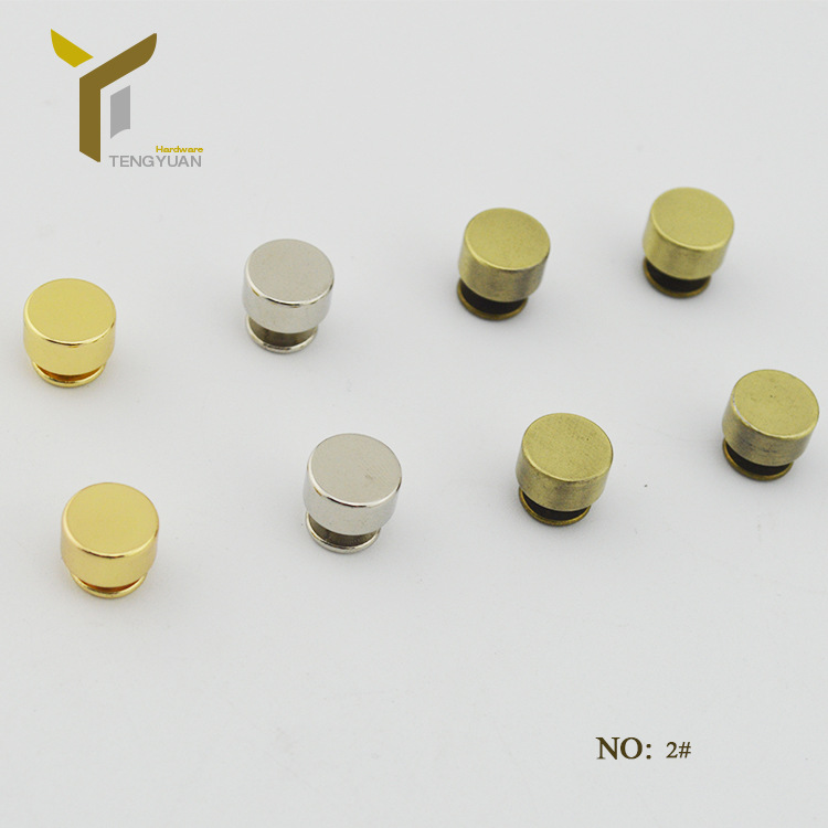 Đế túi ốc vít trụ tròn