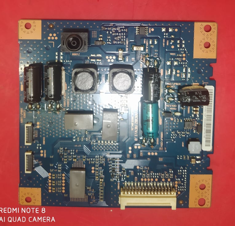 Bo mạch: 43W800C, 50W800C, 55W800C