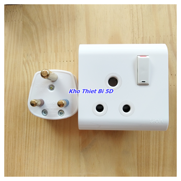 Ổ cắm vuông 3 chấu v20 lioa - phích cắm pukr chính hãng