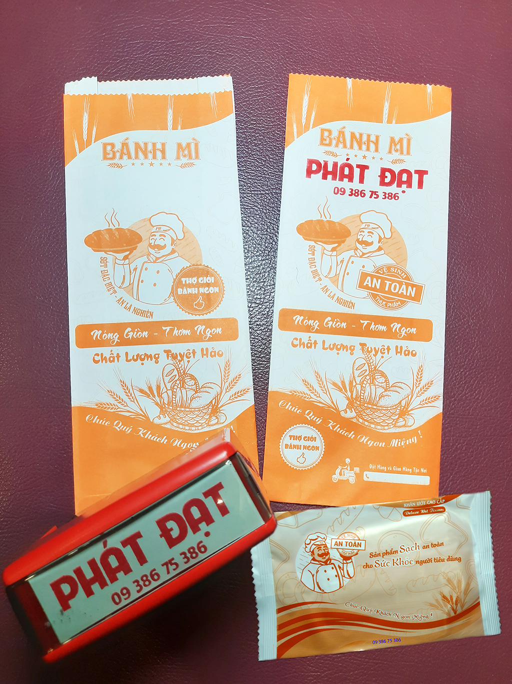 Combo { TỰ IN TÊN } 100 Bao giấy Bánh Mì + 100 Khăn Lạnh Bánh Mì