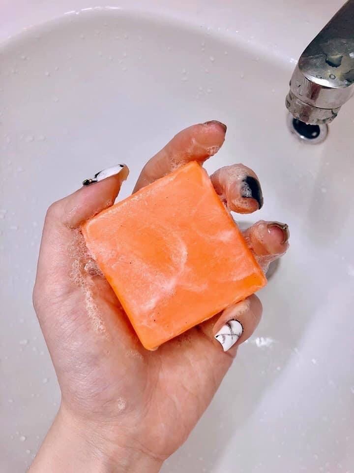 CỤC SOAP NGHỆ THÁI LAN dùng cho mặt và body