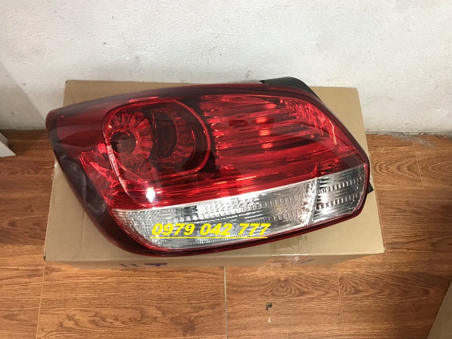 Đèn hậu kia soluto 2018-2023
