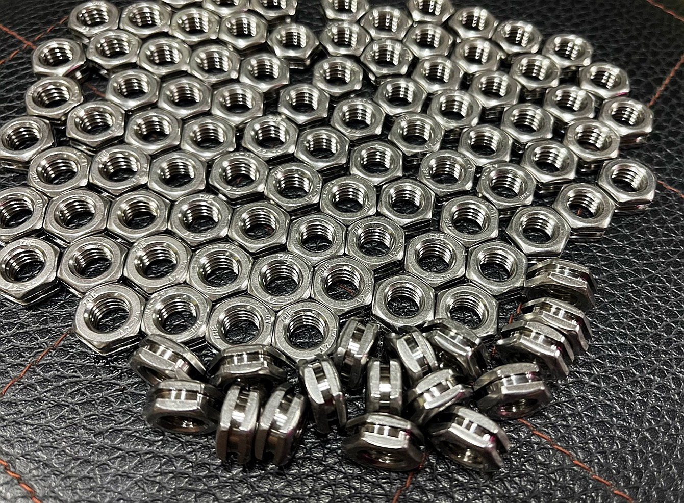 Tán pit, hở titanium - inox cho các dòng xe