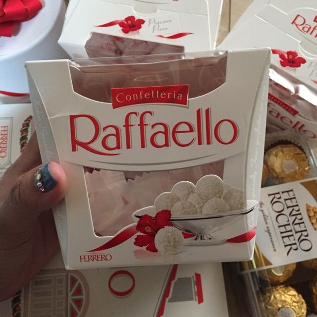Bánh Raffaello Phủ Dừa Hạnh Nhân
