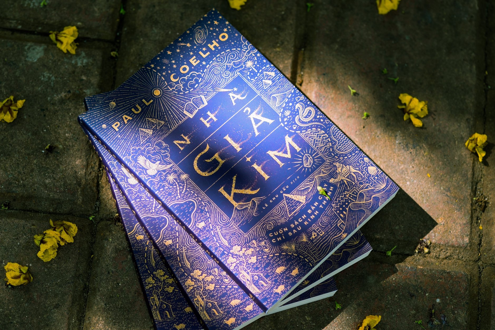 Sách Nhà Giả Kim (Tái Bản 2020) + Tặng Bookmark