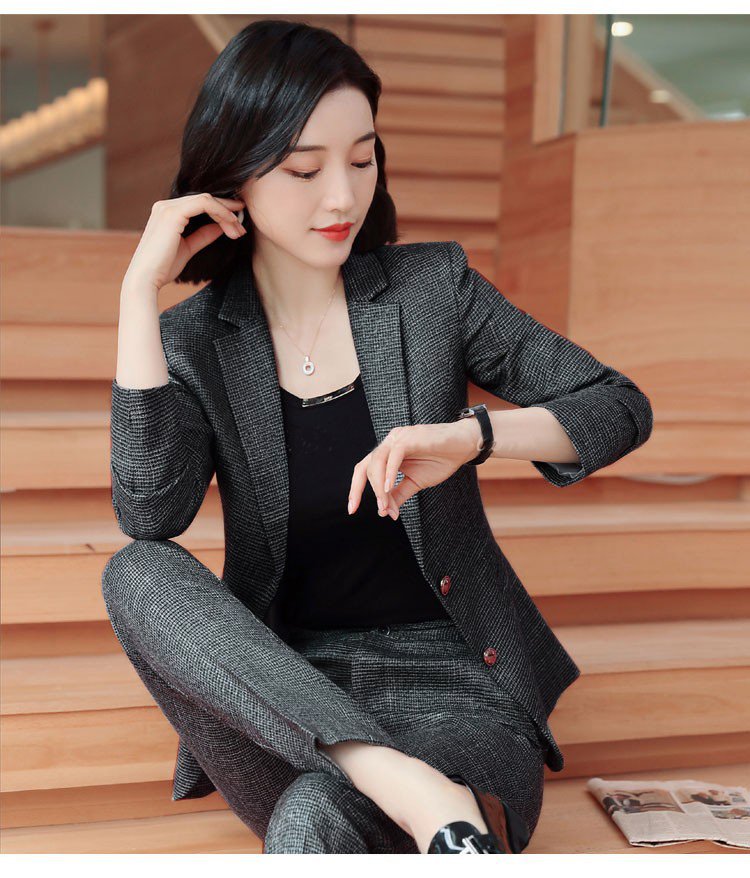 Bộ vest Nữ Kèm Thời Trang Công Sở (kèm áo Thun bên trong)